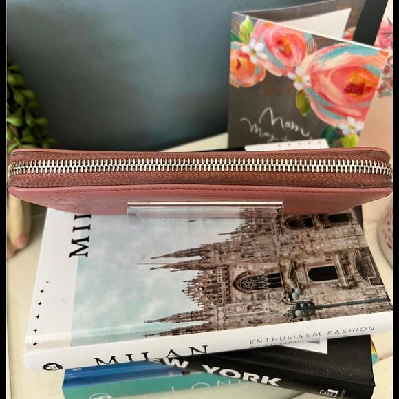 Gucci GG Guccissima Pink Leather Long Zip-a-round Wallet with GG Charm (GGXX036) - Picture 6 of 11